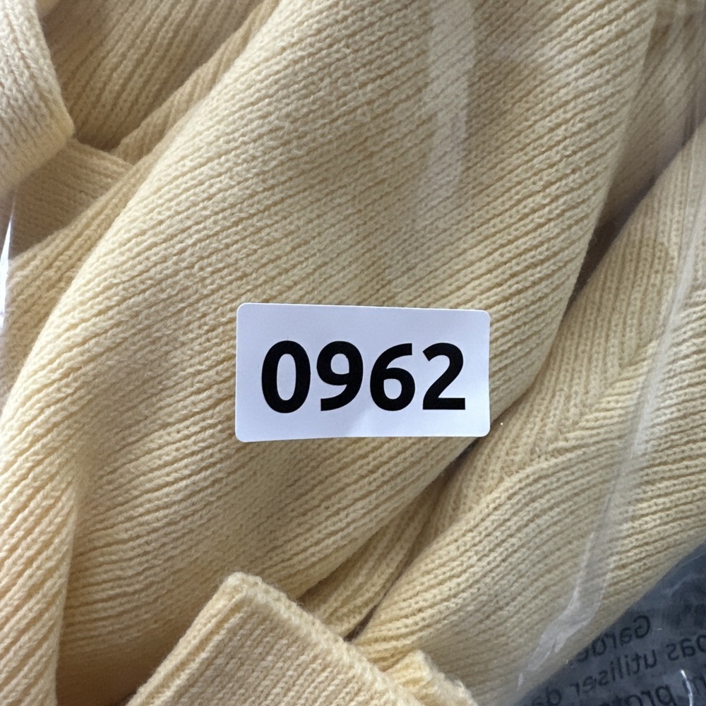 VTG 1970s Lord & Lord Buttercream Yellow 100% Cashmere Turtleneck Sweater Sz L - Picture 5 of 5